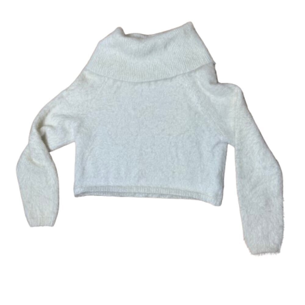 URBAN OUTFITTERS Cropped Cowl Neck Eyelash Soft Sweater Size XS